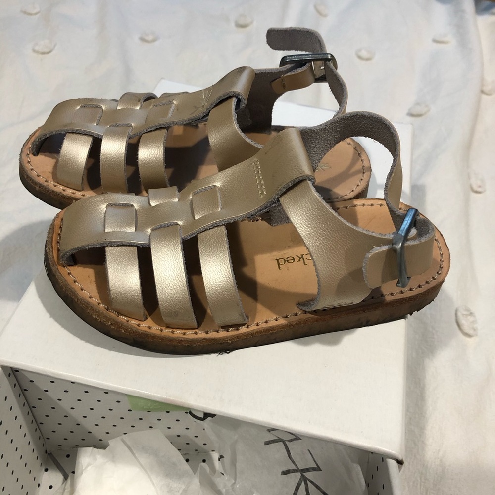 Freshly picked sandals